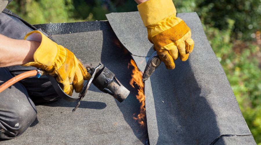 Professional gutter cleaning in Hurlburt Field, FL